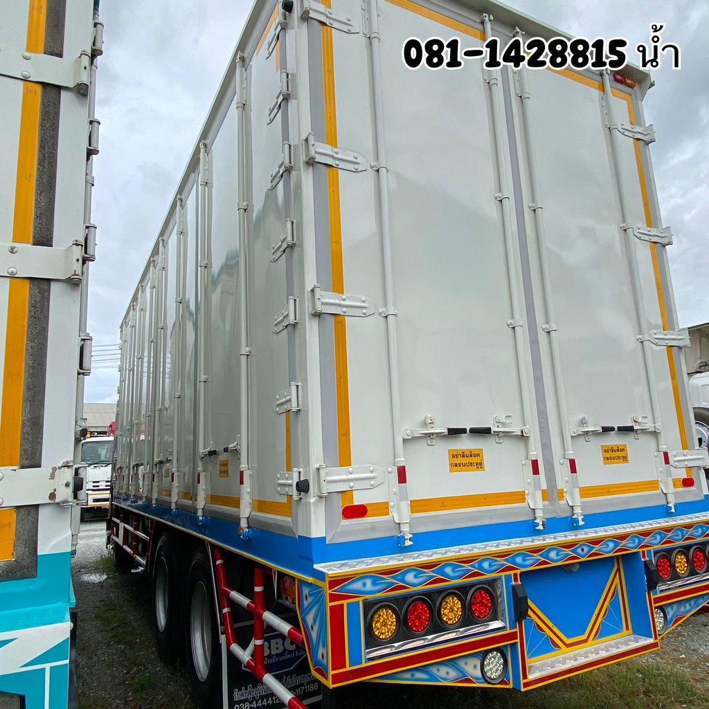 ISUZU FVM 240แรงม้า รถบรรทุก 10ล้อ ตู้แห้ง ปี2013 (4822)