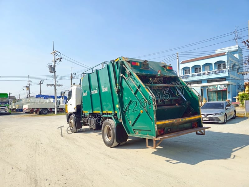 หกล้อบรรทุกขยะ HINO FG8J 240 แรง ปี 2566(4084) หกล้อบรรทุกขยะ HINO FG8J 240 แรง ปี 2566(4084)