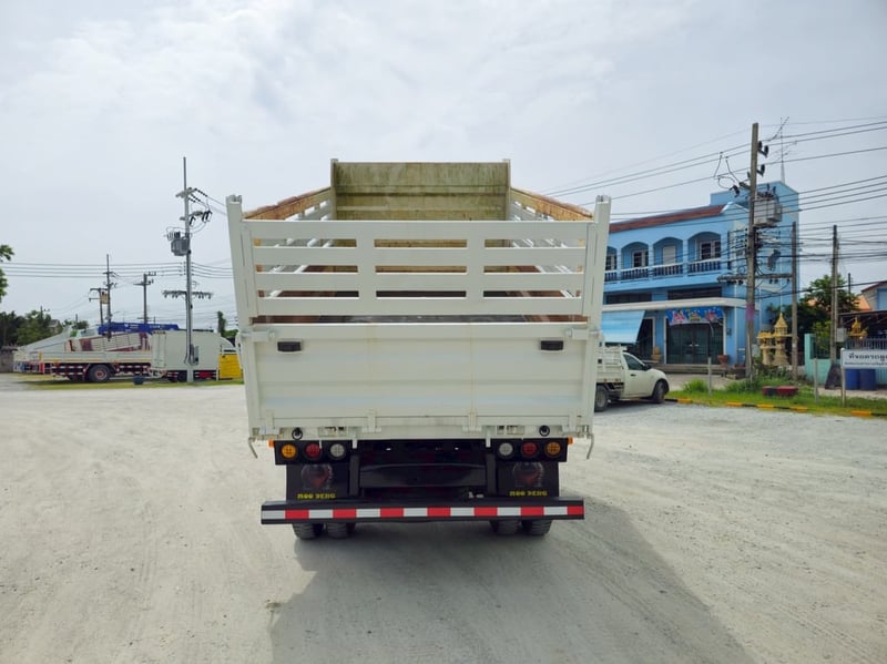 หกล้อดั้มพ์ ISUZU FRR 190 แรงม้า ปี 65 อู่พนัส (0522)