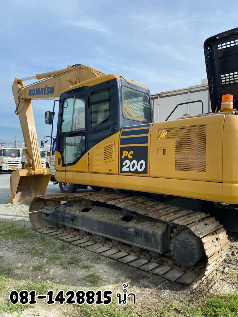 รถแบ็คโฮ KOMATSU PC200-7 150 แรง ปี 2548 (4599)