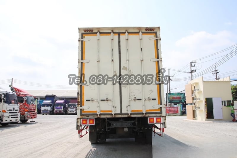 💥💥ลดล้างสต๊อก ลด 150,000 บาท 💥💥 หกล้อตู้สิบบาน HINO FG8J 240 แรง ปี 2561 (4378) 💥💥ลดล้างสต๊อก ลด 150,000 บาท 💥💥 หกล้อตู้สิบบาน HINO FG8J 240 แรง ปี 2561 (4378)