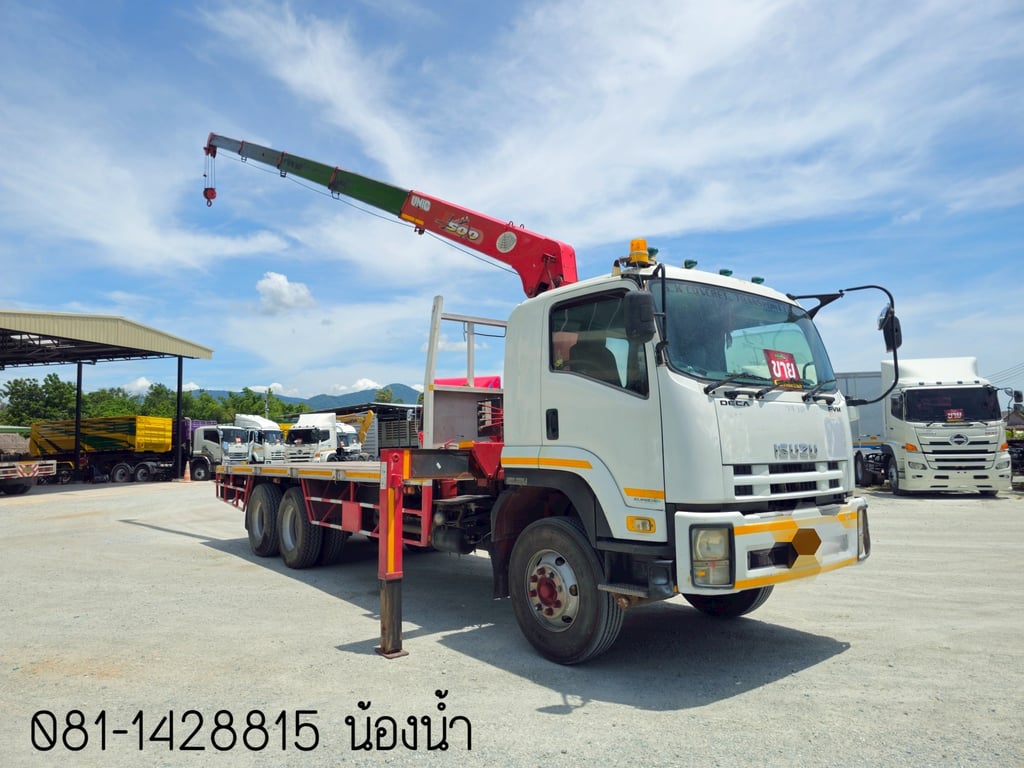 ISUZU FVM 240แรงม้า รถบรรทุก 10ล้อ กระบะเหล็กติดเครน ปี2013 (7224)