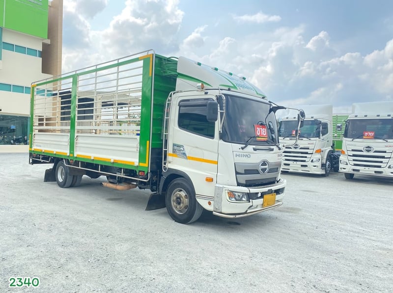 หกล้อคอก HINO FC9J 175 แรง ปี 2566 (2340)
