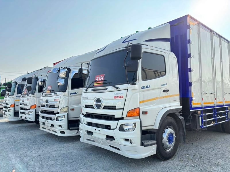 รถตู้สิบบาน