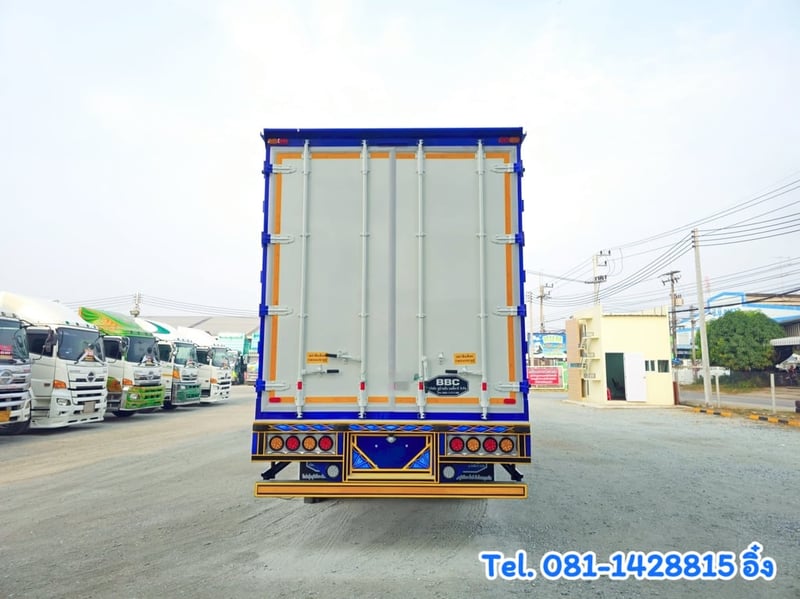 หกล้อตู้สิบบาน ISUZU FVM 240 แรง ปี 2560 (2720)