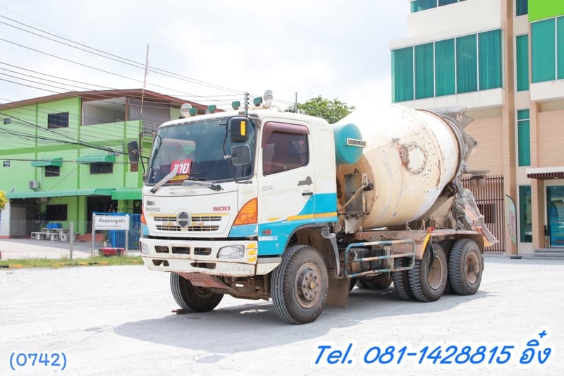 สิบล้อโม่ปูน HINO FM1A 330 แรง ปี 2555 (0742)