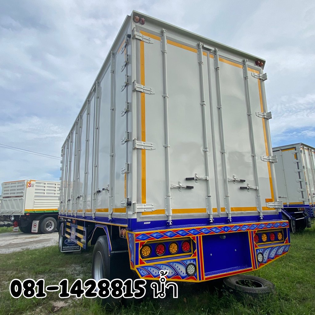 หางตู้สิบบาน สองเพลา อู่ แคร์บอย ปี 61 (7805) หางตู้สิบบาน สองเพลา อู่ แคร์บอย ปี 61 (7805)