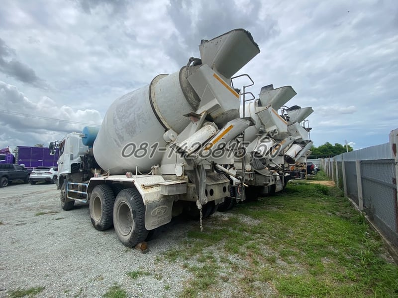 สิบล้อโม่ปูน HINO FM1A 330 แรง ปี2555 โม่ลีปแฮร์ (6785,6782) สิบล้อโม่ปูน HINO FM1A 330 แรง ปี2555 โม่ลีปแฮร์ (6785,6782)