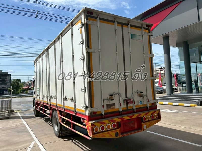 💥💥ด่วน รถเข้าใหม่ หกล้อตู้สิบบาน ISUZU FTR 240 แรง ปี 2561 (8202) 💥💥ด่วน รถเข้าใหม่ หกล้อตู้สิบบาน ISUZU FTR 240 แรง ปี 2561 (8202)