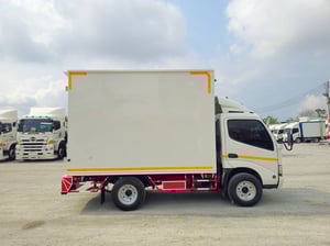 สี่ล้อตู้ HINO XZU 136 แรง ปี 2563  (637)