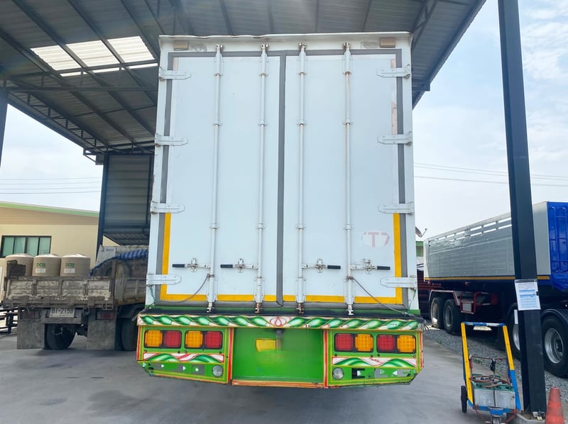 หกล้อตู้สิบบาน ISUZU FTR 240 ปี 2560 (0651)