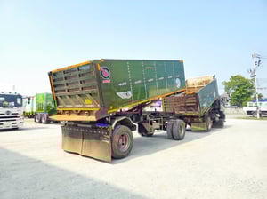 หกล้อดั้มพ์ ISUZU FTR 240 แรง ปี 2565 + หางดั้มพ์ สองเพลา อู่เดอะฟินิกซ์ ปี 2565 (5403 5404)