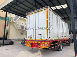 หกล้อตู้สิบบาน ISUZU FTR 240 แรง ปี 2561 (8202) หกล้อตู้สิบบาน ISUZU FTR 240 แรง ปี 2561 (8202)