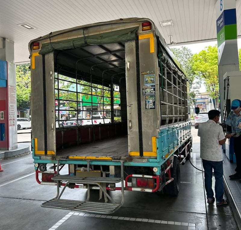 หกล้อโดยสาร HINO XZU 150 แรง ปี 2561 (2872)