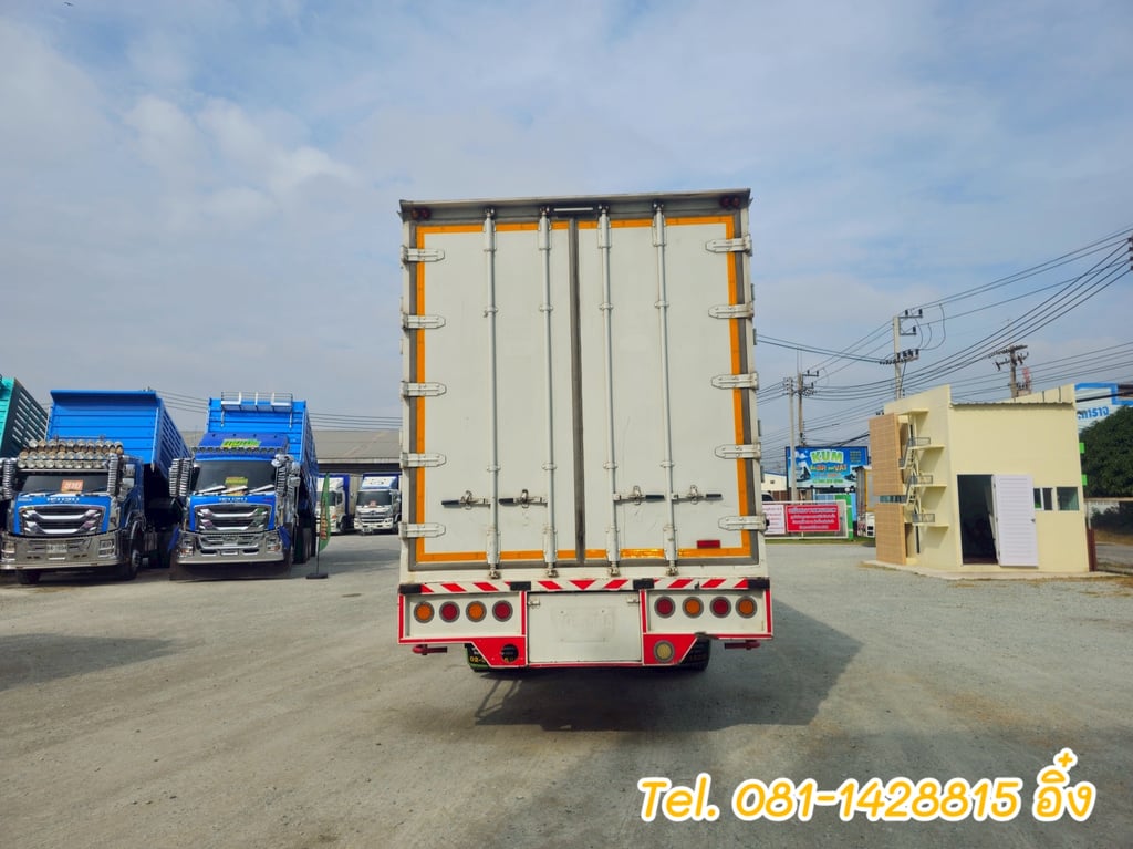 หกล้อตู้สิบบาน ISUZU FTR 240 แรง ปี 2555 (5404)