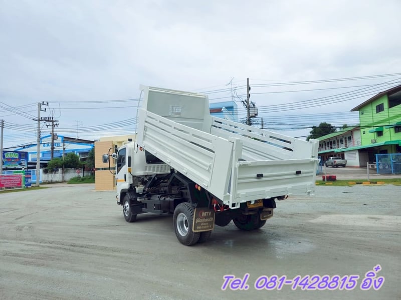 หกล้อดั้มพ์ ISUZU FRR 210 แรง  ปี 2565 (1030)