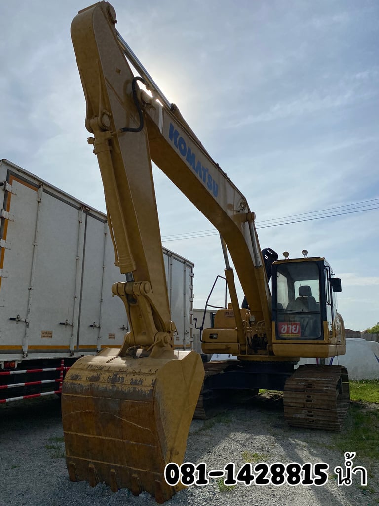 รถแบ็คโฮ KOMATSU PC200-7 150 แรง ปี 2548 (4599)
