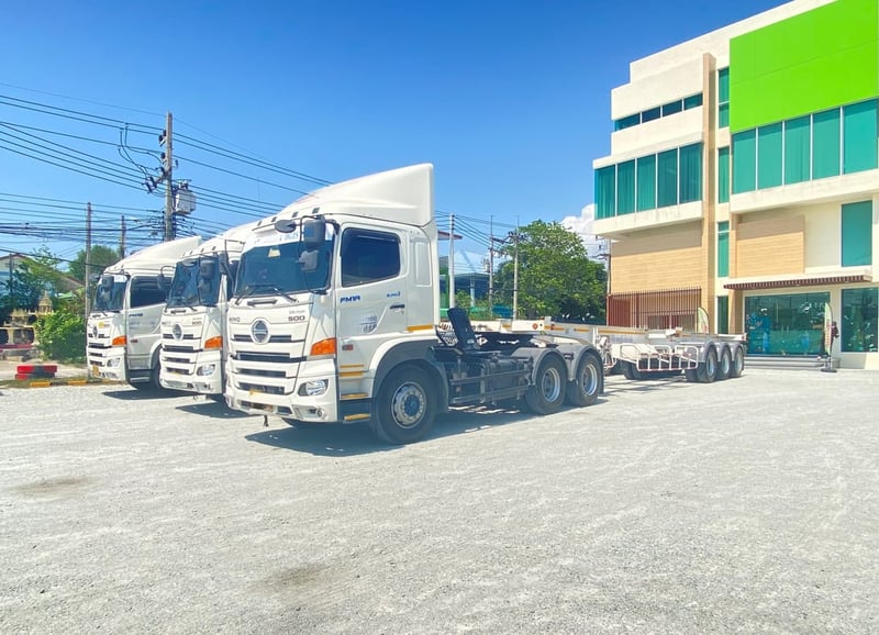 สิบล้อหัวลาก HINO FM1A 344 ปี 2566 ไมล์ 100,XXX Km.  (2521,2517,2528)