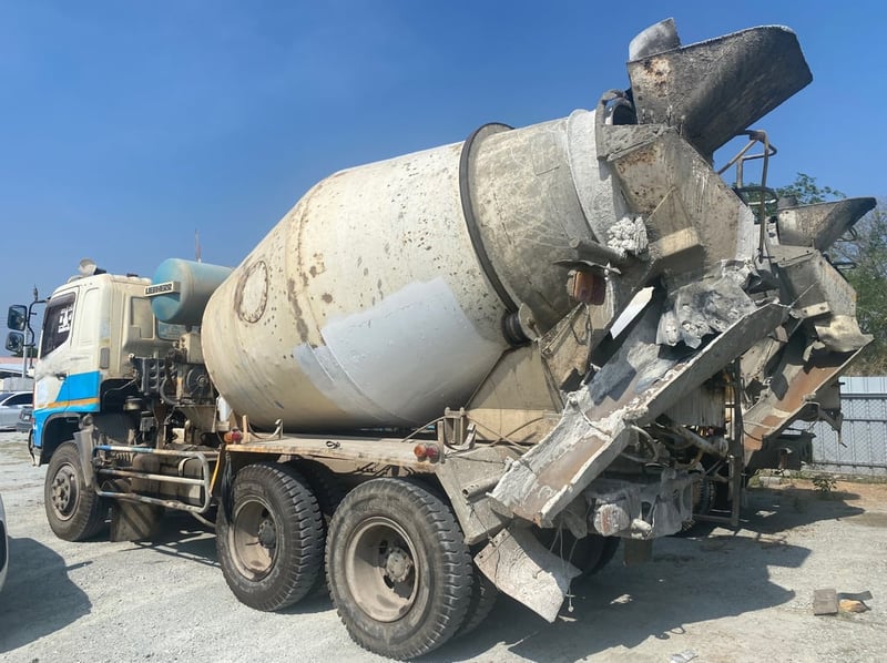 สิบล้อโม่ปูน HINO FM1A 330แรง ปี 2555 (0741 0742) สิบล้อโม่ปูน HINO FM1A 330แรง ปี 2555 (0741 0742)