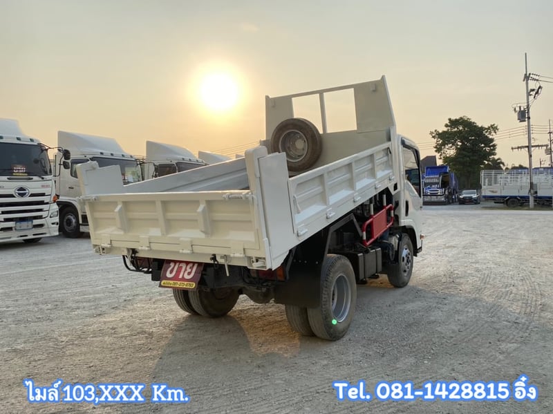 หกล้อดั้มพ์ ISUZU NMR 130 แรง ปี 2564 (3781)