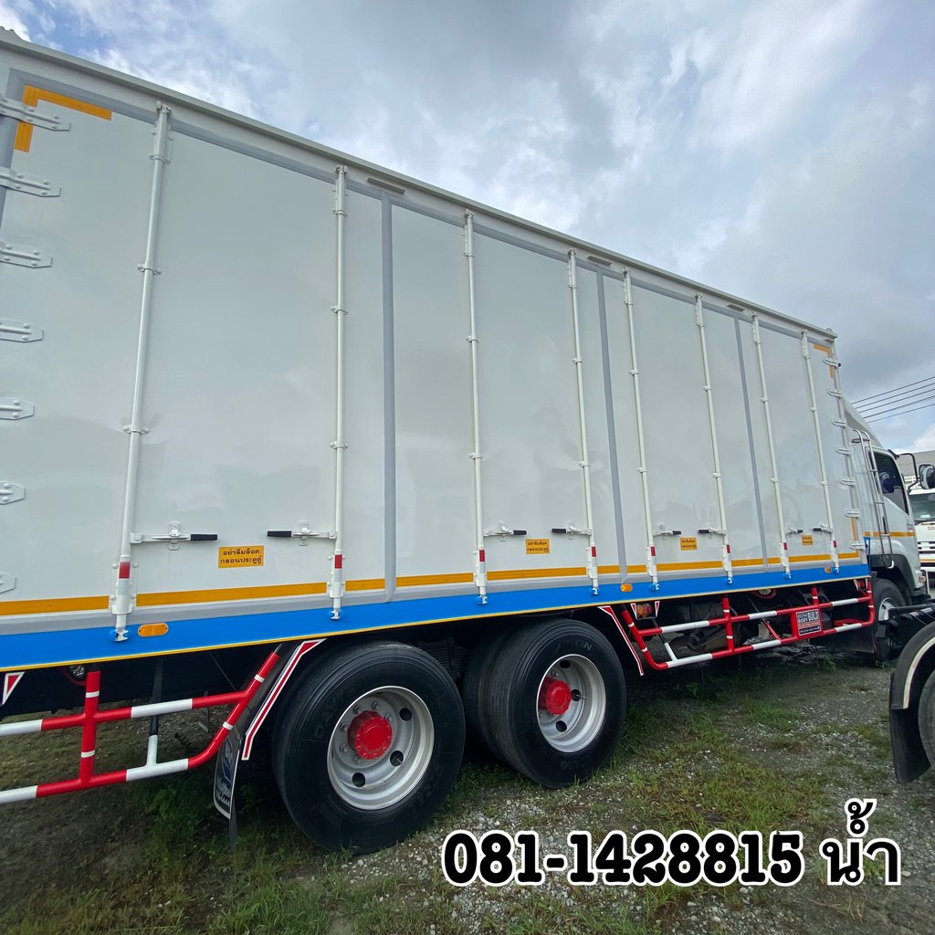 🚚 สิบล้อตู้สิบบาน ISUZU FVM 240 แรง เพลาเดียว ปี 2556 (4822)