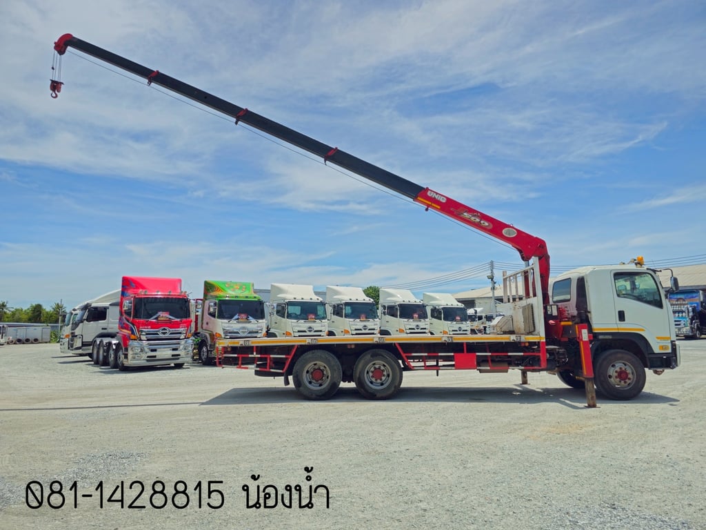 ISUZU FVM 240แรงม้า รถบรรทุก 10ล้อ กระบะเหล็กติดเครน ปี2013 (7224)