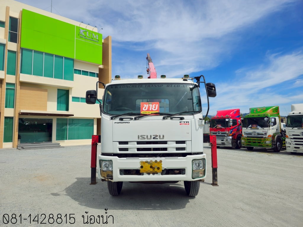 ISUZU FTR 240แรงม้า รถบรรทุก 6ล้อ กระบะเหล็กติดเครน ปี2014 (0947) ISUZU FTR 240แรงม้า รถบรรทุก 6ล้อ กระบะเหล็กติดเครน ปี2014 (0947)
