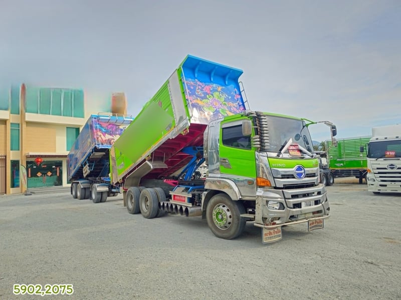 สิบล้อดั้มพ์ HINO FM1A 344 แรง ปี 2566  + หางดั้มพ์ สามเพลา อู่ ส.สมบัติ ปี 2565  (5902 2075)