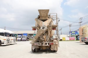 สิบล้อโม่ปูน HINO FM1A 330 แรง ปี 2555 (0742) สิบล้อโม่ปูน HINO FM1A 330 แรง ปี 2555 (0742)