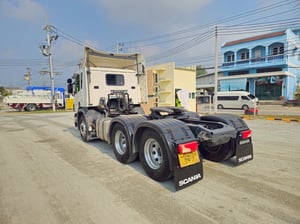 สิบล้อหัวลาก Scania P360 ปี 2560 (4592)