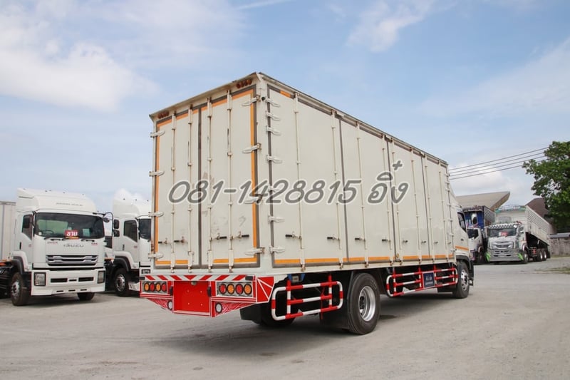 💥ลดล้างสต๊อก ลด 150,000 บาท💥 หกล้อตู้สิบบาน HINO FG8J 240 แรง ปี 2561 (4378) 💥ลดล้างสต๊อก ลด 150,000 บาท💥 หกล้อตู้สิบบาน HINO FG8J 240 แรง ปี 2561 (4378)