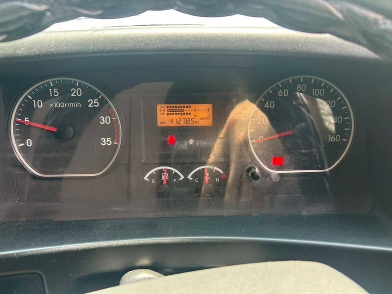หกล้อตู้สิบบาน ISUZU FTR 240 ปี 2560 (0651)