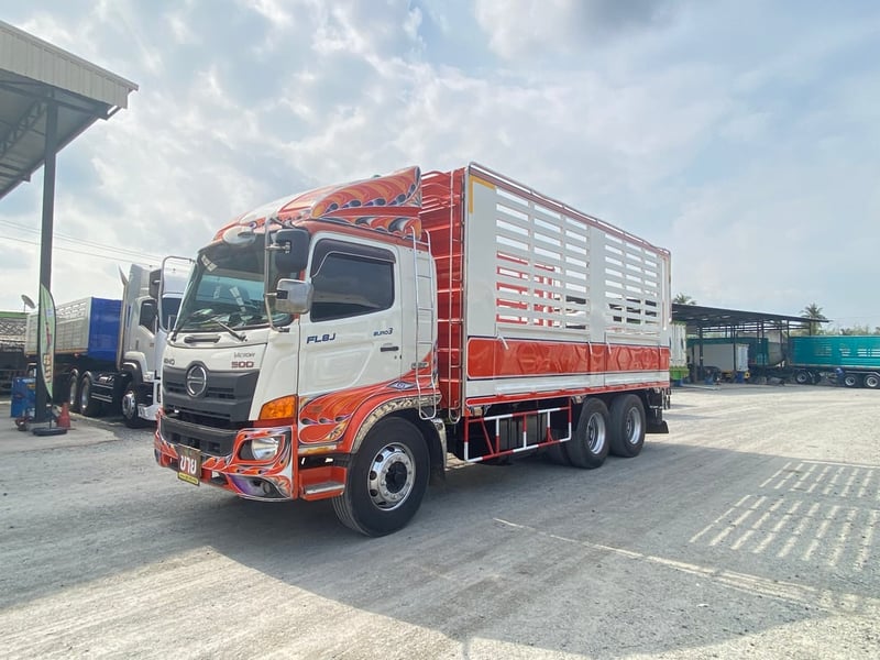 สิบล้อคอก HINO FL8J 260 แรง ปี 2559 (2895)
