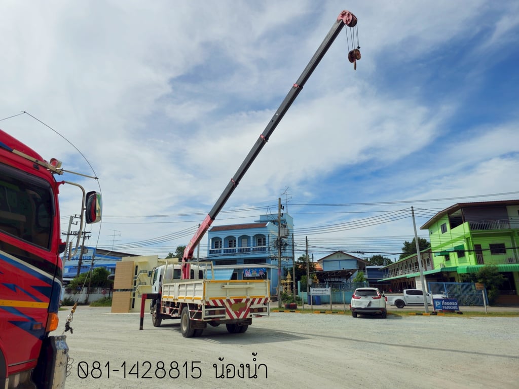 ISUZU FTR 240แรงม้า รถบรรทุก 6ล้อ กระบะเหล็กติดเครน ปี2014 (0947) ISUZU FTR 240แรงม้า รถบรรทุก 6ล้อ กระบะเหล็กติดเครน ปี2014 (0947)