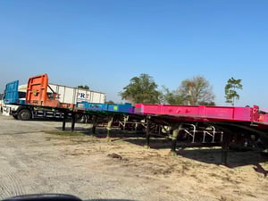 รถสิบล้อตู้