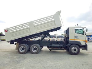 สิบล้อดั้มพ์ HINO FM1A 344 แรง ปี 2560 (2539)