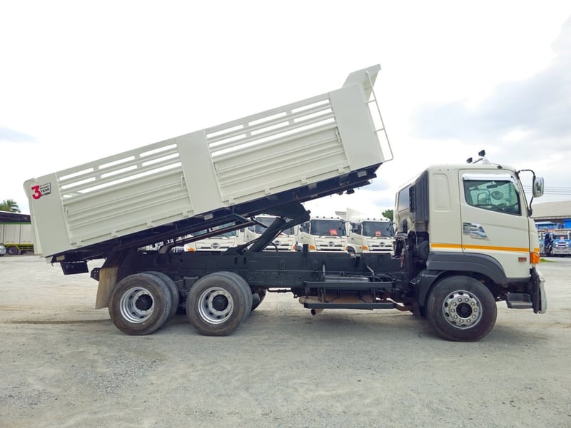 สิบล้อดั้มพ์ HINO  FM1A 344 แรง ปี 2560 (2539)