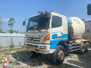 สิบล้อโม่ปูน HINO FM1A 330 แรง ปี 2555 (0741)