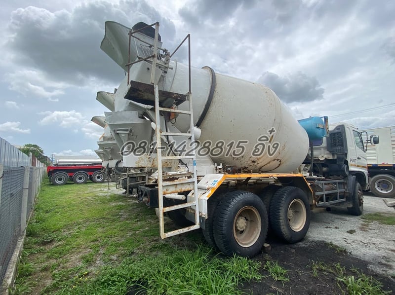 สิบล้อโม่ปูน HINO FM1A 330 แรง ปี2555 โม่ลีปแฮร์ (6785,6782) สิบล้อโม่ปูน HINO FM1A 330 แรง ปี2555 โม่ลีปแฮร์ (6785,6782)