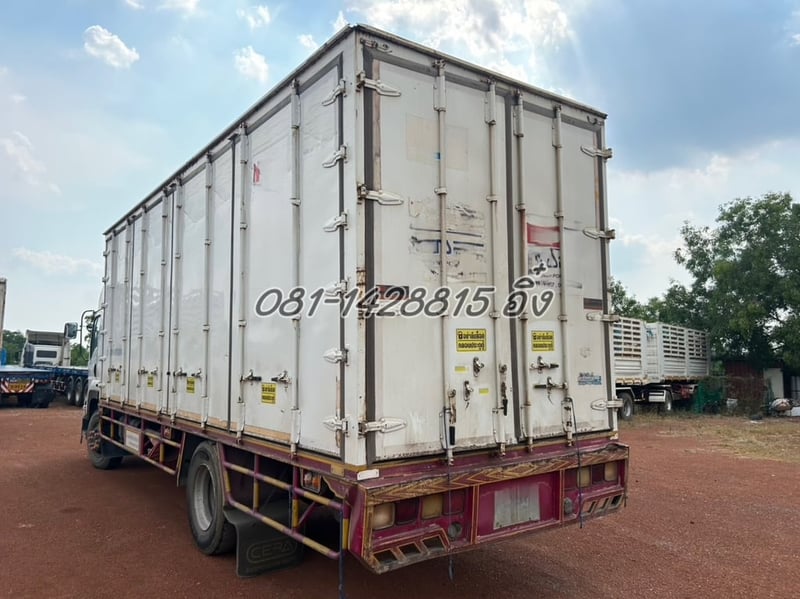 หกล้อตู้สิบบาน ISUZU FTR 240 แรง ปี2559 (6631)