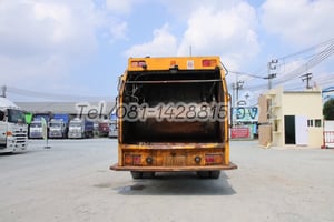 หกล้อบรรทุกขยะ HINO FG8J 240 แรง ปี 2566 (4039)