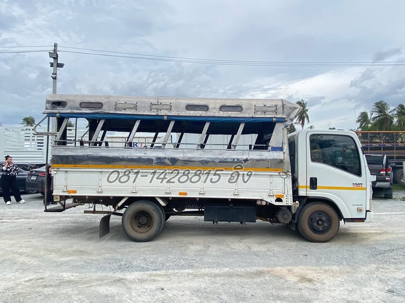 หกล้อโดยสาร ISUZU NMR 130 แรง ปี57 (4930)