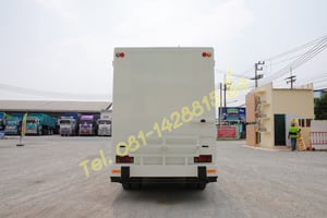 รถฟู๊ดทรัค 🚛 หกล้อตู้ ISUZU NMR 130 แรง ปี 2558 (3140) รถฟู๊ดทรัค 🚛 หกล้อตู้ ISUZU NMR 130 แรง ปี 2558 (3140)