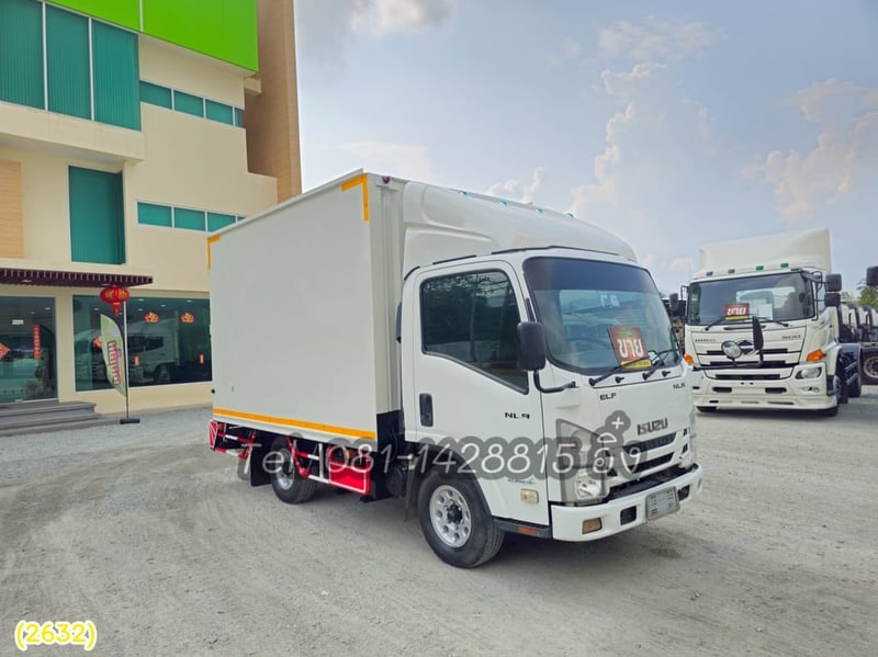 สี่ล้อตู้ ISUZU NLR 104 แรง ปี 2563 (2632)