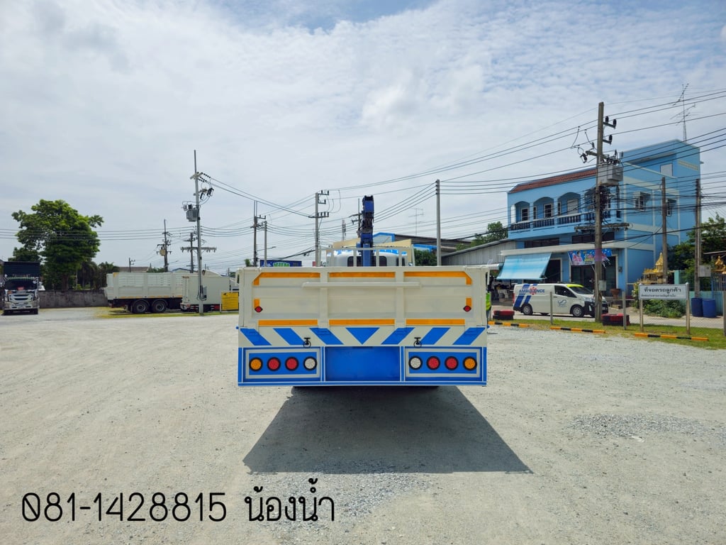 ISUZU FTR 240แรงม้า รถบรรทุก 6ล้อ กระบะเหล็กติดเครน ปี2014 (6774)