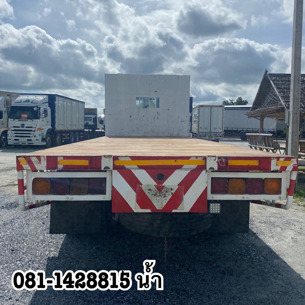 🚚 สิบล้อพื้นเรียบ ISUZU FVM 240 แรง ปี 2556 (7288) 🚚 สิบล้อพื้นเรียบ ISUZU FVM 240 แรง ปี 2556 (7288)