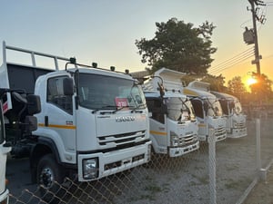 รถสิบล้อตู้