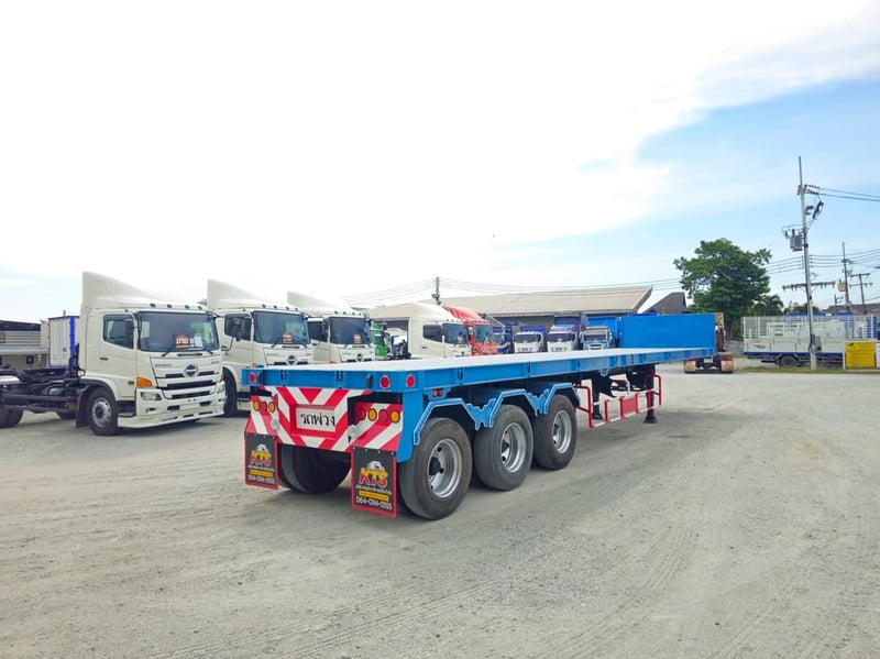 หางพื้นเรียบ สามเพลา อู่ ST ปี 2558 (8932)