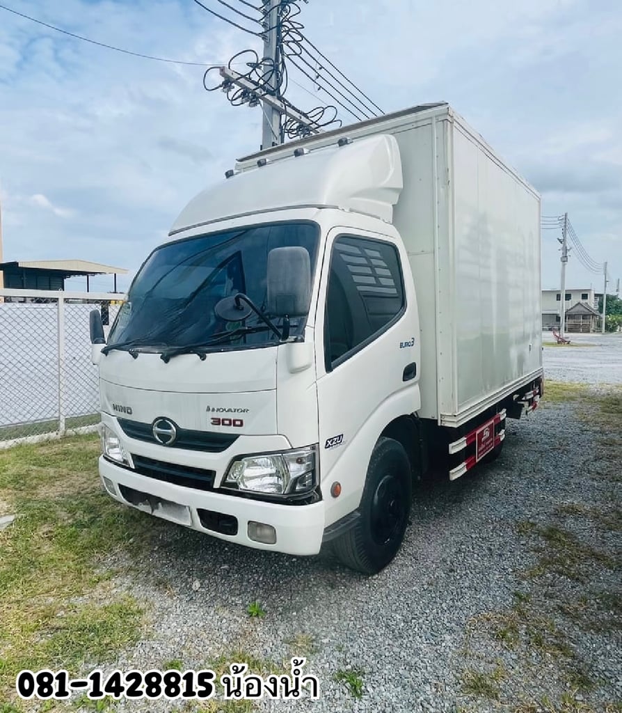 HINO XZU 136แรงม้า รถบรรทุก 4ล้อ ตู้แห้ง ปี2020 (3262)