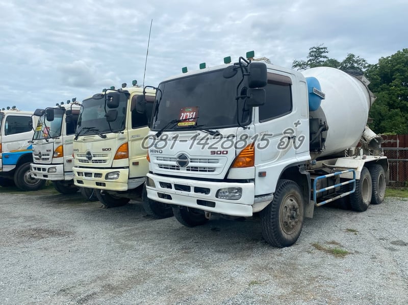 สิบล้อโม่ปูน HINO FM1A 330 แรง ปี2555 โม่ลีปแฮร์ (6785,6782) สิบล้อโม่ปูน HINO FM1A 330 แรง ปี2555 โม่ลีปแฮร์ (6785,6782)